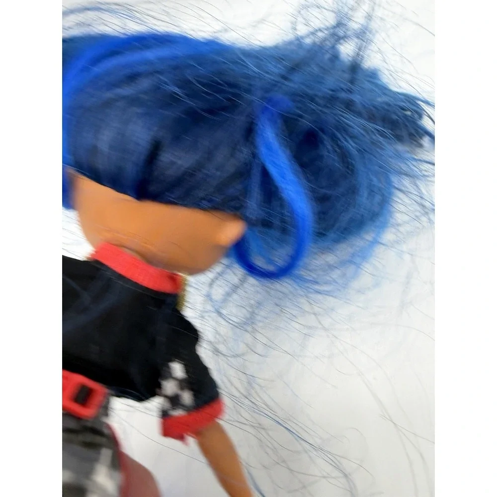 MGA LOL Surprise OMG DOWNTOWN BB Fashion Doll With Outfit Accessories 2019